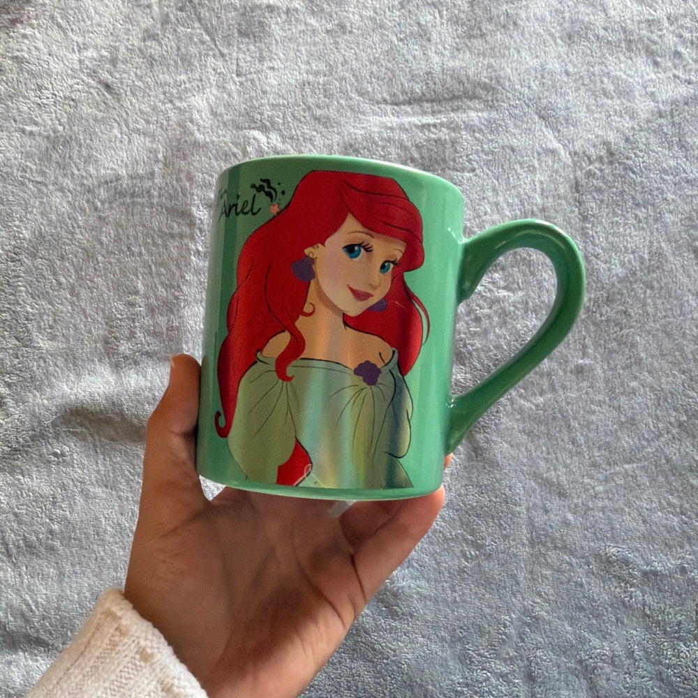 Disney The Little Mermaid Ariel 14 oz Green Ceramic Mug Silver Buffalo - F319